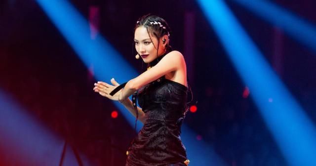 半吊子|王智读不懂赛制不丢人,用半吊子劈叉挑战王霏霏,这是哪来的自信