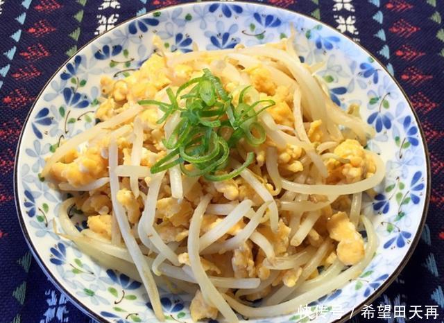 豆芽炒鸡蛋|藏在身边“刮油第一菜”就是它,每天炒一盘,刮油排毒,越吃越瘦
