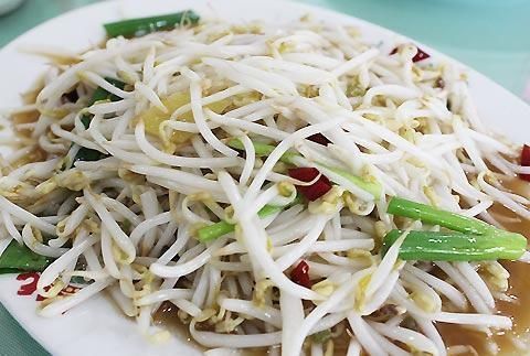  爽脆|炒豆芽，豆芽先下锅就错了！难怪豆芽不爽脆，大厨：这样做才对