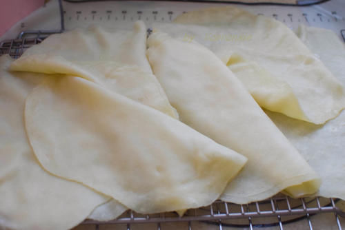  好吃|做了好多次薄饼，这种方法最简单，薄如纸，软如丝，卷菜特好吃