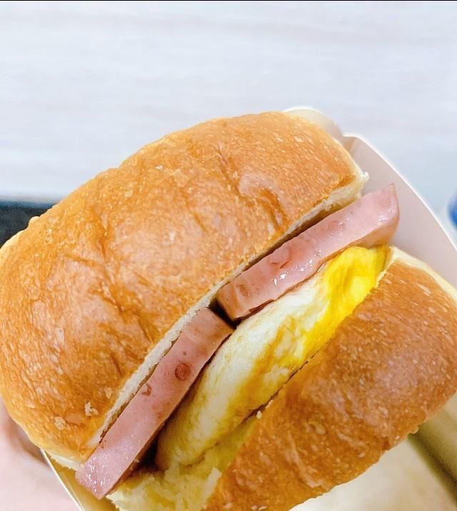  早餐|早餐晚做，让早上多睡半小时美容觉。低脂美味，百搭的牛奶吐司