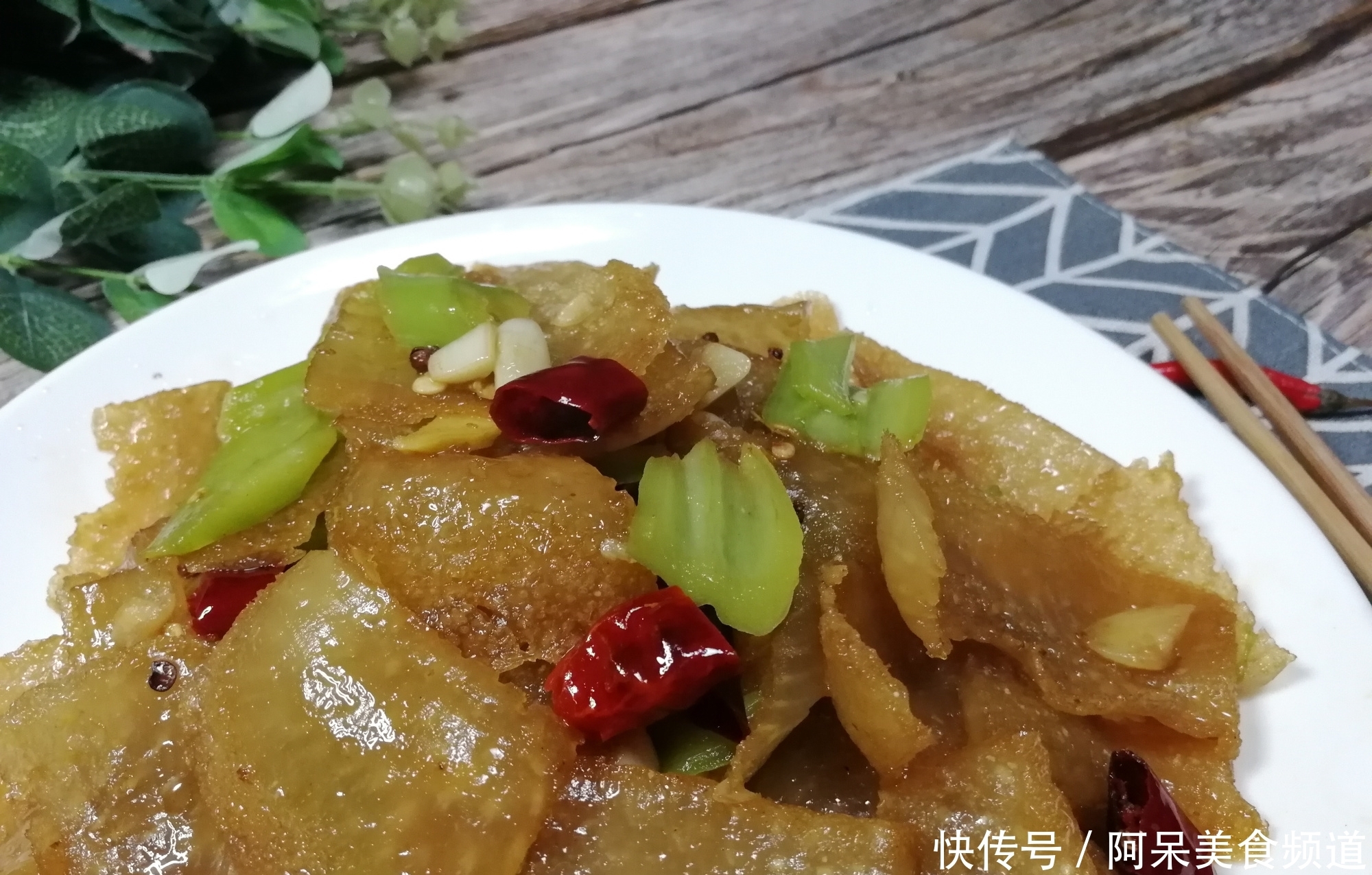  翻炒|三伏天里一日三餐都吃啥？真是让人头疼，6道简单的家常菜分享