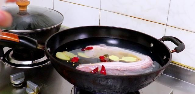 更上一层楼|传统回锅肉略加改进,方法更加简单!颜值、味道更上一层楼