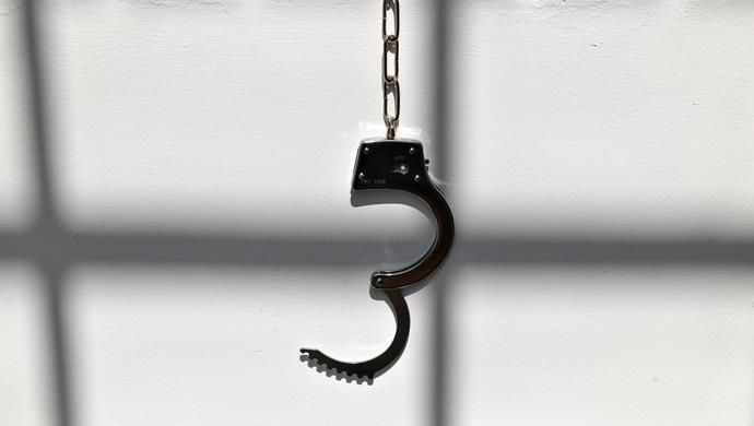 网红|数万粉丝苦苦守候，数天不见网红女主播现身，没想到她居然被拘了