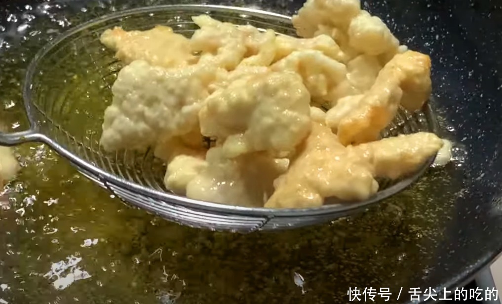 酸甜|糖醋里脊好吃,糖醋汁是关键,拿捏好比例入口酥脆酸甜可口