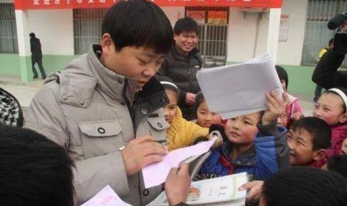  农民|曾获得星光大道冠军走红，购置豪宅农民身份被质疑，被传“去世”