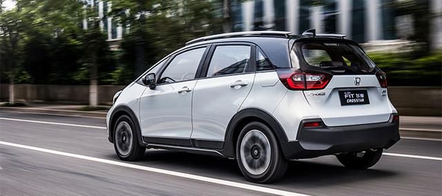  本田|本田最著名的神车之一换代上市，质感全面超越“GK5”，仅8.18万起