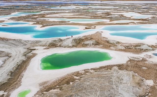  湖水|大柴旦：五彩谷天地雄奇之峻，翡翠湖水云婉约之华，柴达木探秘4