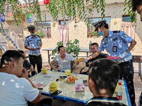  交通安全宣|交警走进农家乐开展宣传送安全