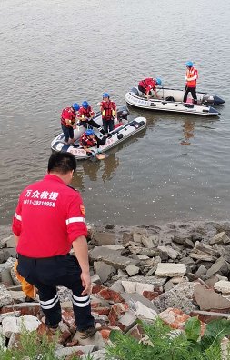 救援队|悲剧!大连一对夫妻溺亡