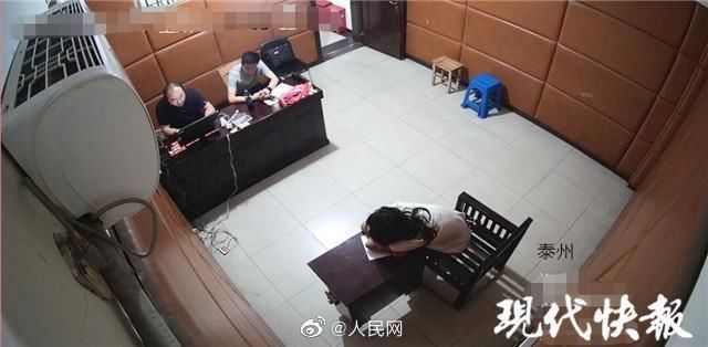  吓人|吓人！夫妻吵架从29楼扔菜刀，险砸中路人