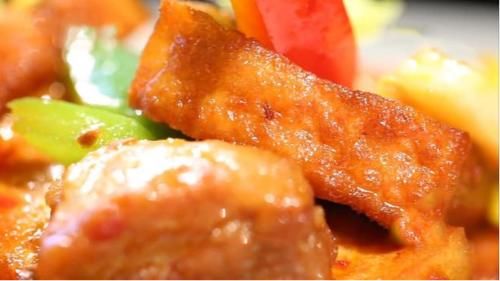  大厨|大厨教你做“家常豆腐”，豆腐不碎又入味，做法简单，10分钟搞定