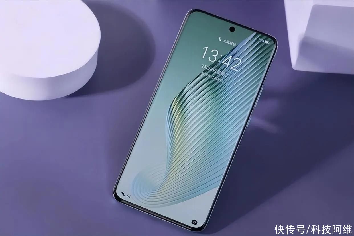 12GB+256GB跌价1100元，5400万+骁龙8Gen2，三主摄旗舰跌至新低