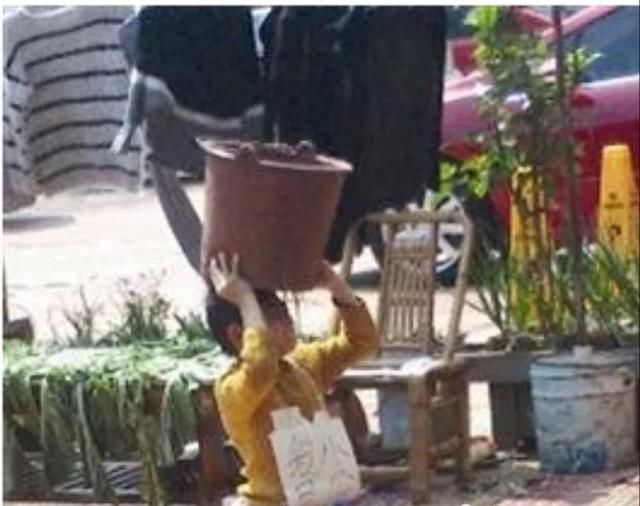  教育|7岁女孩偷东西亲妈报警：“让警察抓走你！”的现实版，是教育还是恐吓