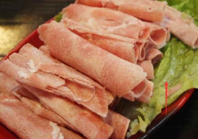  吃火锅|吃火锅时，“垫在肉下面”的青菜能吃吗？不懂的话可能会被人嘲笑