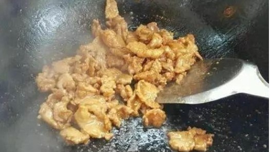 技巧|无论炒什么肉,谨记这4个小技巧,炒出来的肉,绝对又嫩又入味