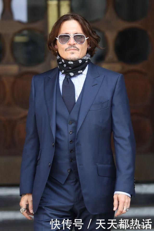 尼德|约翰·尼德普西装革履像个雅痞绅士,艾梅柏·希尔德精致造型太迷人