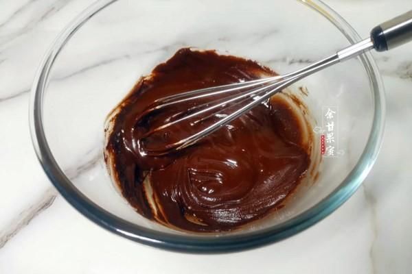  开裂|想吃蛋糕在家做，不回缩不开裂，甜而不腻，比戚风蛋糕还简单