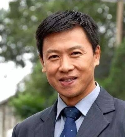  胡亚捷|胡亚捷与妻子3次离婚大战，为何不但没得逞反而还“割地赔款”？