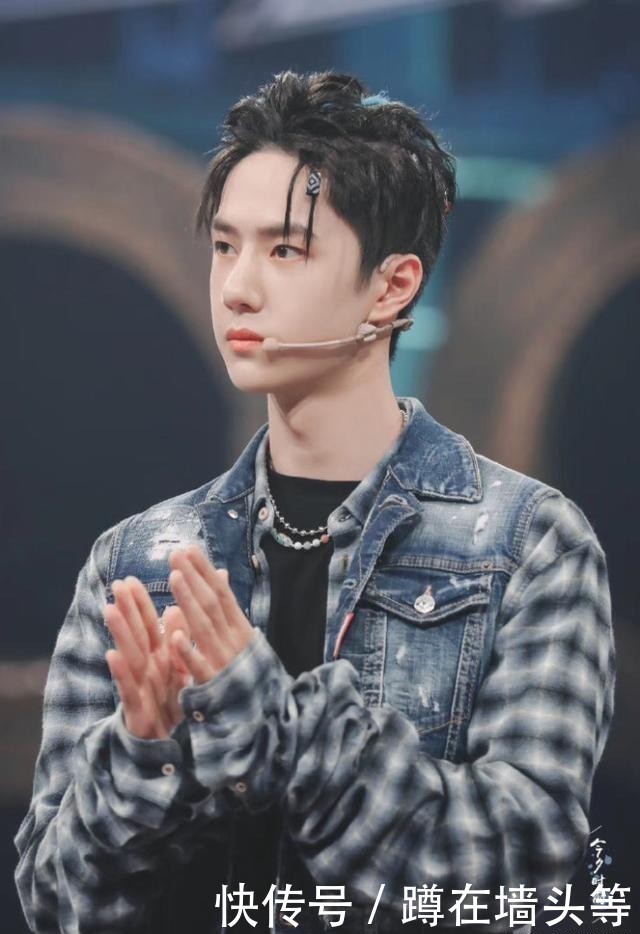  角色名都|《快乐大本营》新一期播出，迎两阵营互怼，杜华神言，激烈全程！