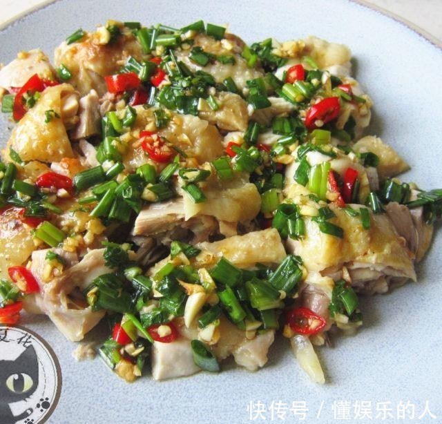  葱香|葱油鸡，葱香四溢，肉质鲜美