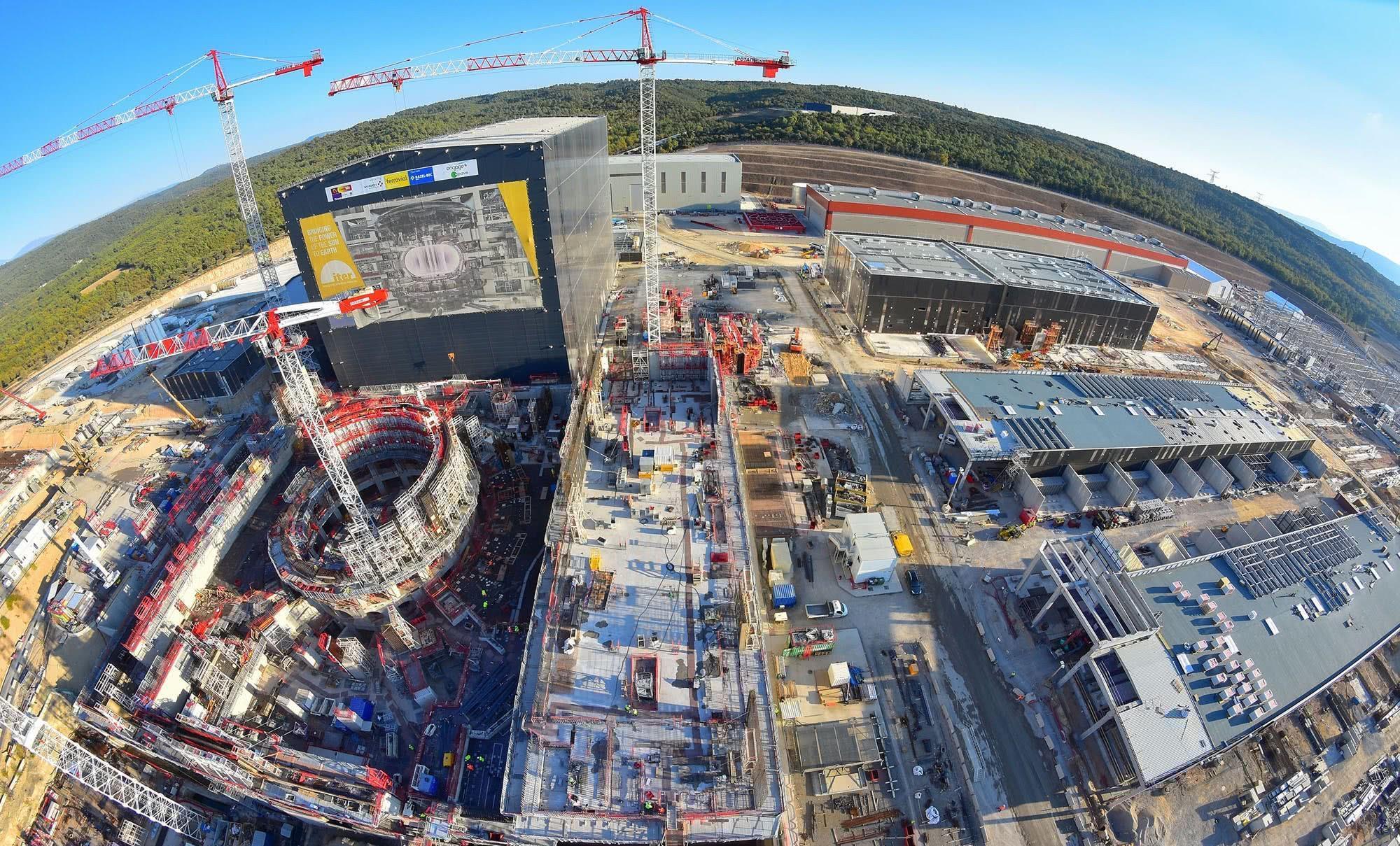 成本|中国参股建造的人造太阳:成本1773亿,设计建造32年却还是半成品