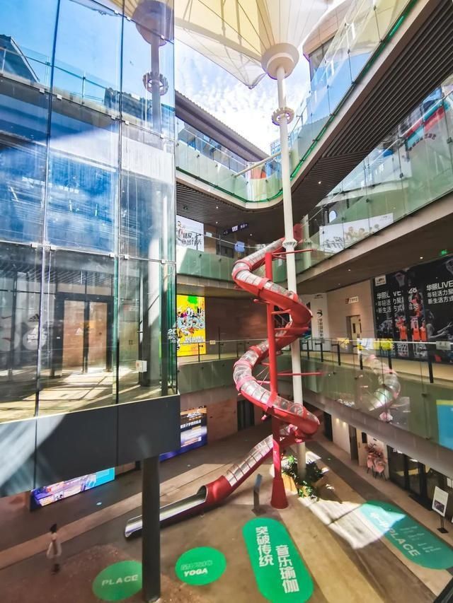  丝绸|“隐秘的角落”第二弹，你的家门口或许就隐藏着“诗与远方”