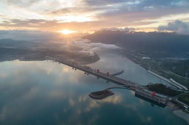 大暑|16:37 大暑节气至