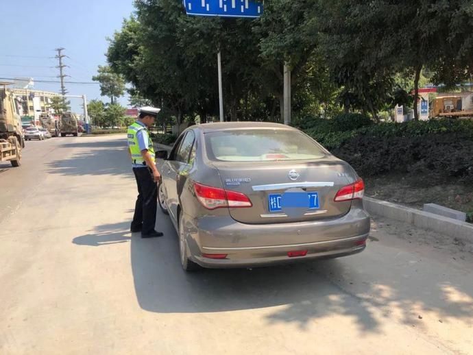 守护|国庆我在岗丨梧州交警“逢五”亮剑,守护平安畅通出行路!