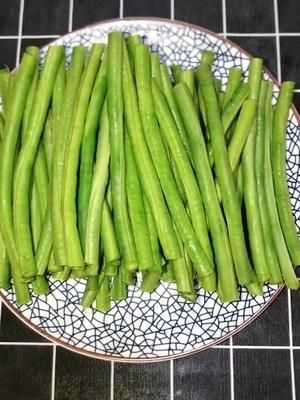  烧茄子|美味可口的豆角烧茄子！原来饭店都是这样做的