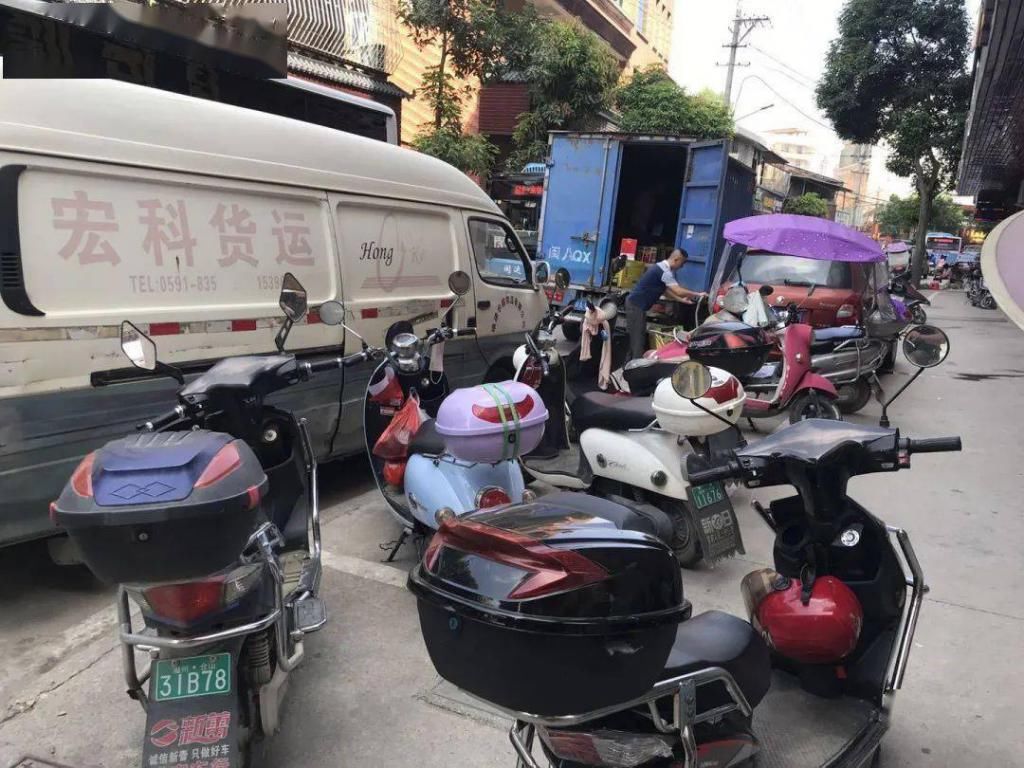 车停放不规范|快看!长乐不文明现象再曝光！