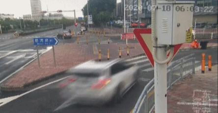  陶毅|深圳男子撞倒环卫工人后逃逸，其父想都没想就做了这事