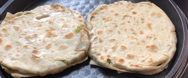 简单|20层葱油饼最简单的做法，学会这招，你家的饼也能变千层，好简单