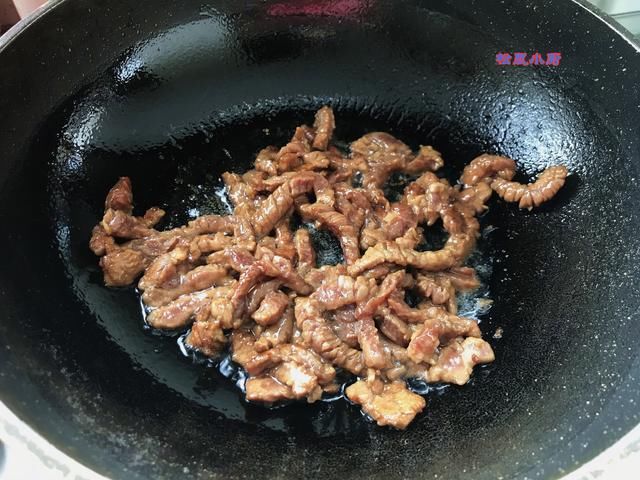 软嫩|炒牛肉又老又柴嚼不动?跟我这样做软嫩爆汁儿,像豆腐一样软