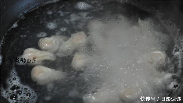 秋天|馄饨汤这么调，简单好味道，几种调料，开水一冲，比骨头汤还鲜！