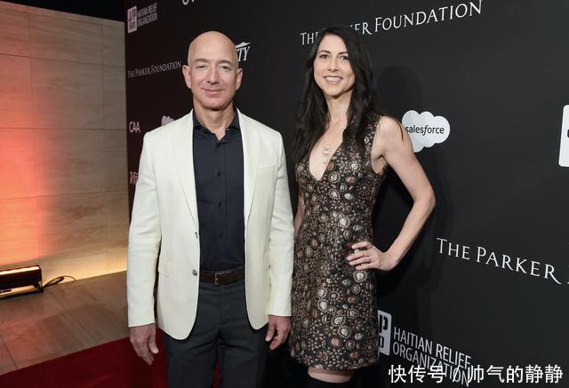 贝佐斯|亿万富豪丈夫出轨,她潇洒离婚后从“主妇”变美国女首富?!