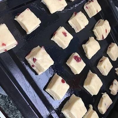  优格|蔓越莓优格面包块