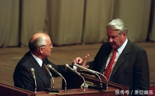 小时|大国之殇:叶利钦7小时终结苏联生命,戈尔巴乔夫5分钟提个人事