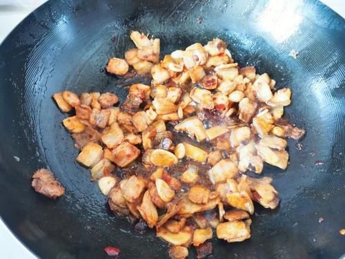  不腻|回锅肉怎么做才好吃？大厨教给你，牢记这3点，肥而不腻特别下饭