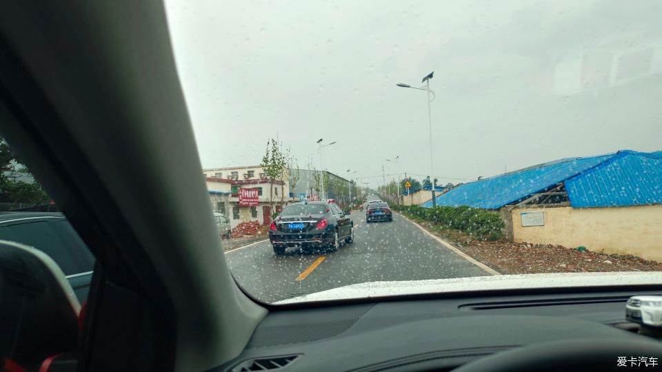 干干净净|老家兄弟结婚，大汉来当录像车！