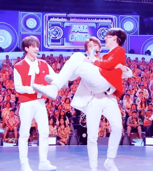  周震南|R1SE周震南 被公主抱选中的男人