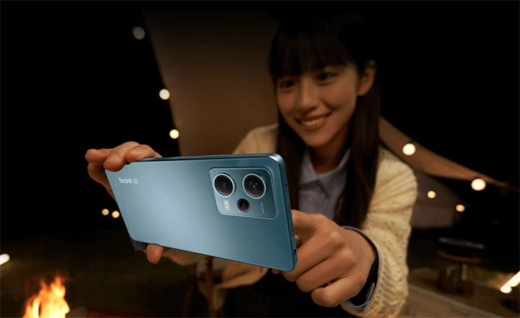 Redmi Note13“以下犯上”，下放旗舰级四窄边设计