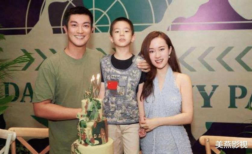  一家人|霍思燕为嗯哼庆生，一家人太有爱了，难怪嗯哼如此懂事!
