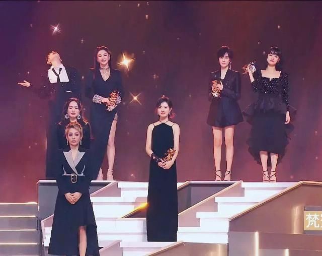 淘汰|十大《浪姐》魅力美女!万茜张含韵金晨性感,第一却是她