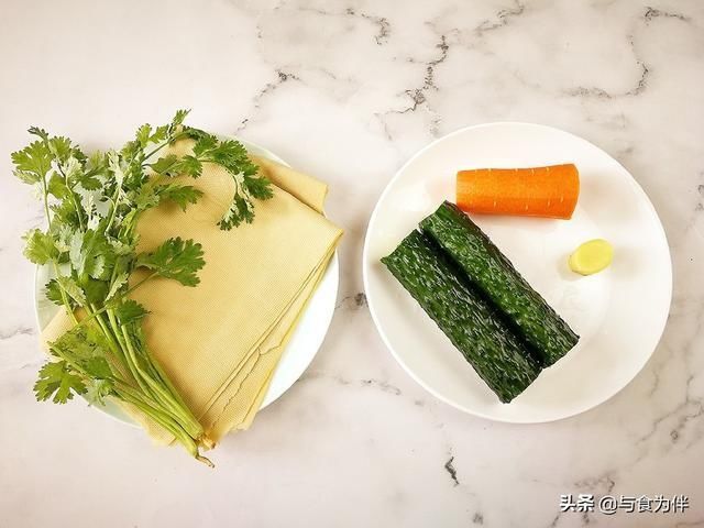  豆腐皮|豆腐皮焯水时，别忘加点“它”，做出来滑嫩入味，米饭都不够吃了