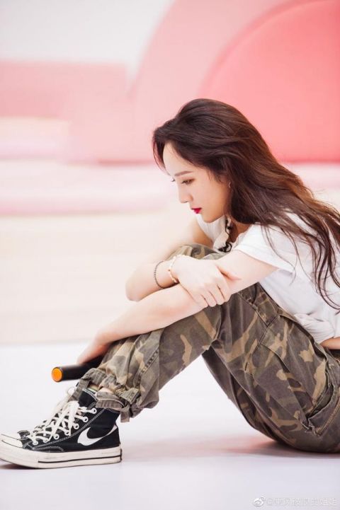  心机|孟佳画鸽子蛋眼妆？这些心机女团眼妆你都会了吗？