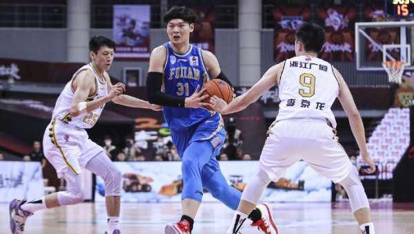 连续|广厦惨败福建,孙铭徽上演CBA个人英雄,难敌三驾马车齐头并进!