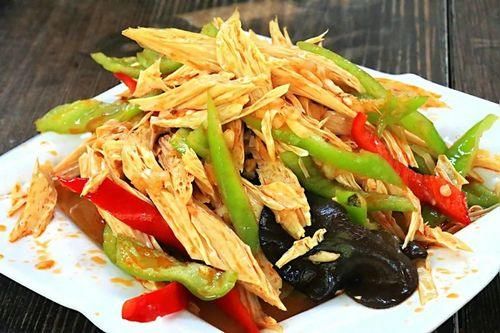  生抽|做凉拌菜时，别直接加生抽，学会这么做，凉拌菜味道好，还入味