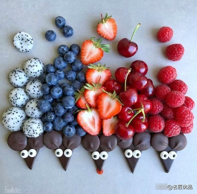  吃水果|萌萌哒水果切盘！为了让3个娃爱上吃水果，这位妈妈的做法爆红