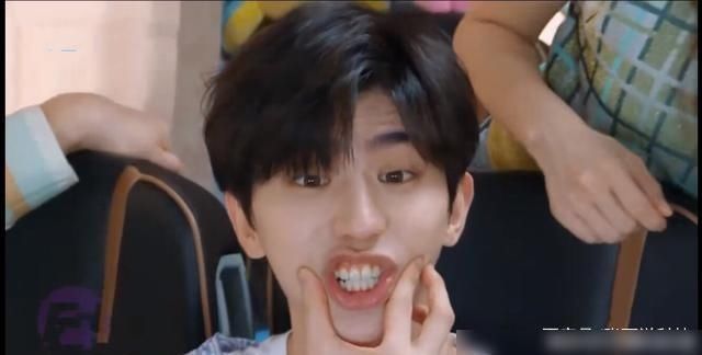  不再|因为蔡徐坤，很多人不再看《奔跑吧》